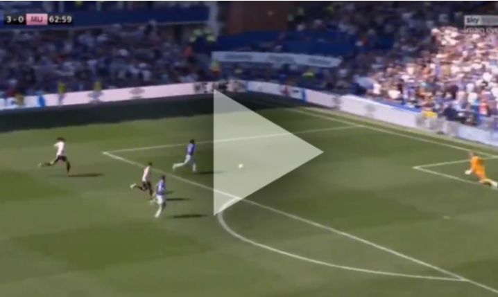 NOKAUT! Walcott dobija Man United! 4-0 [VIDEO]